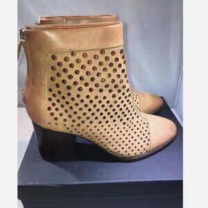 Rebecca Minkoff Bedford Women's Perforated Ankle Boots Tan M870456 Size 10